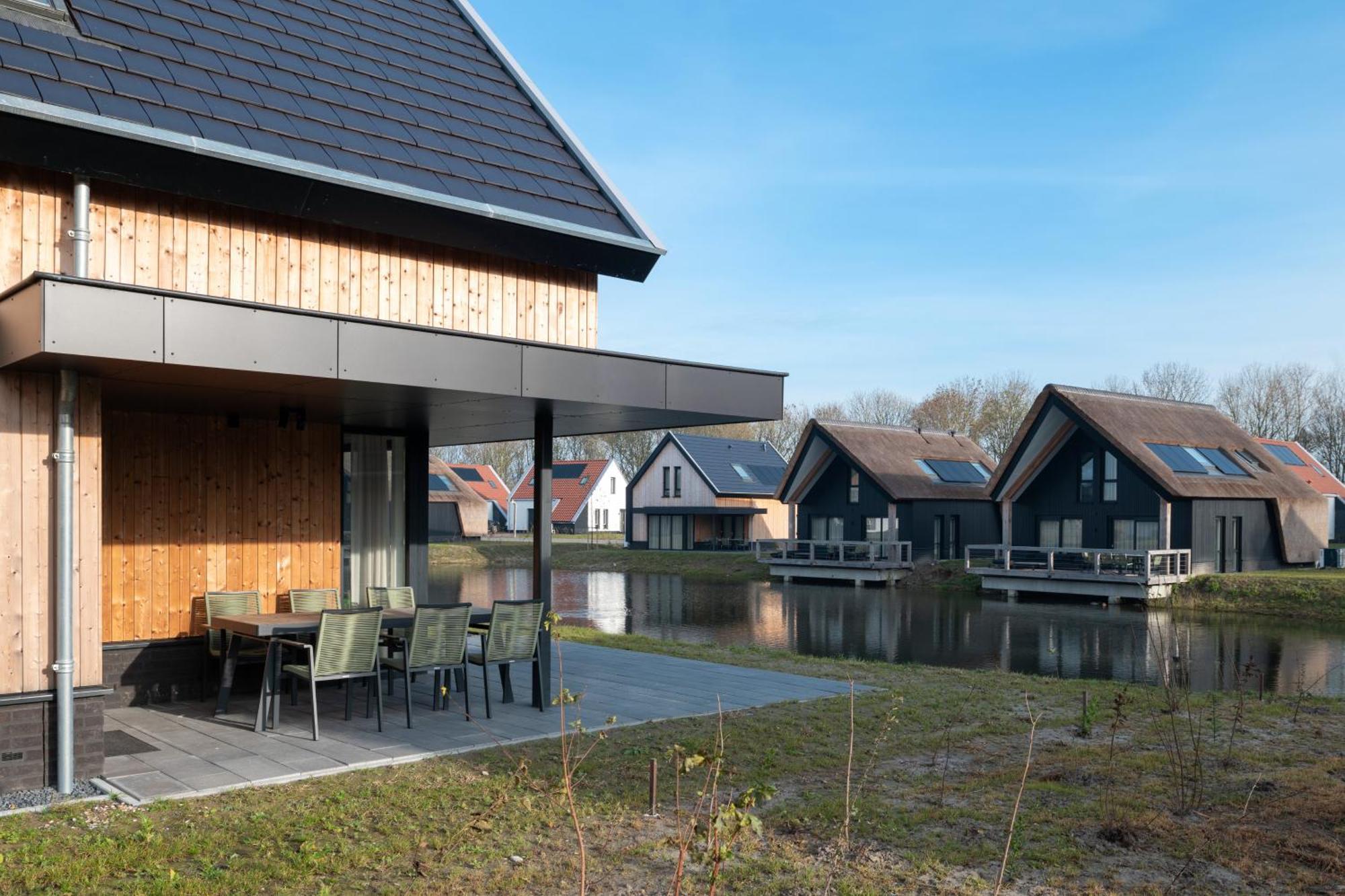 Dormio Resort Nieuwvliet-Bad Bilik gambar
